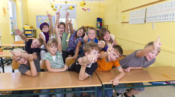 Schulkinder im Klassenzimmer