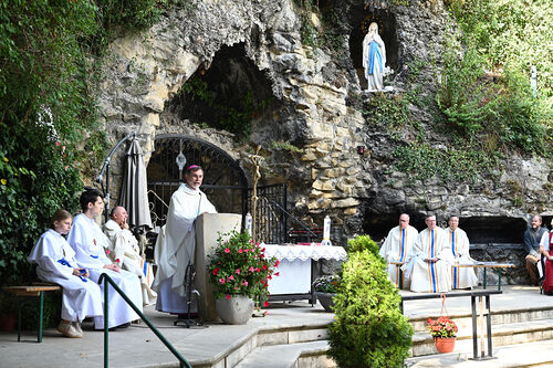 Wallfahrtsmesse in der Lourdesgrotte Maria Gugging